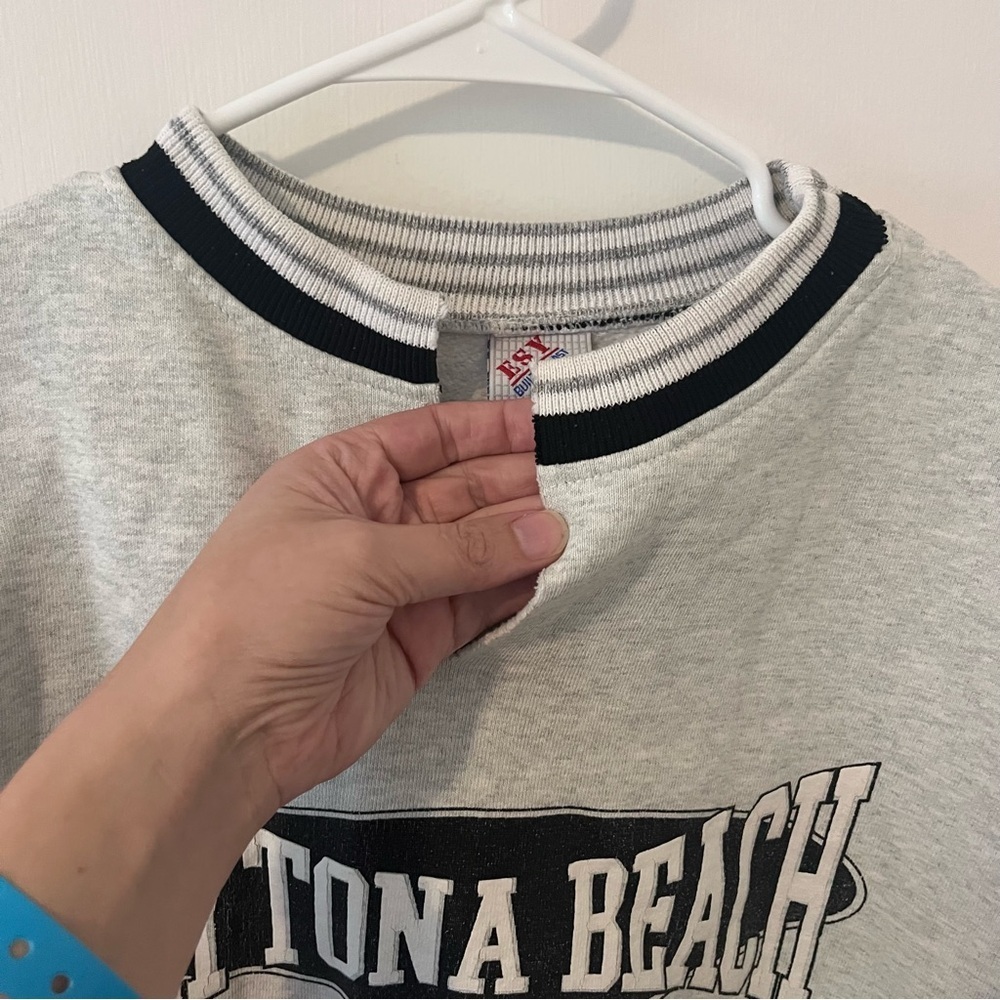 Vintage Daytona Beach Pullover Split Crewneck Sweatshirt Gray Unisex S / M - Picture 3 of 12